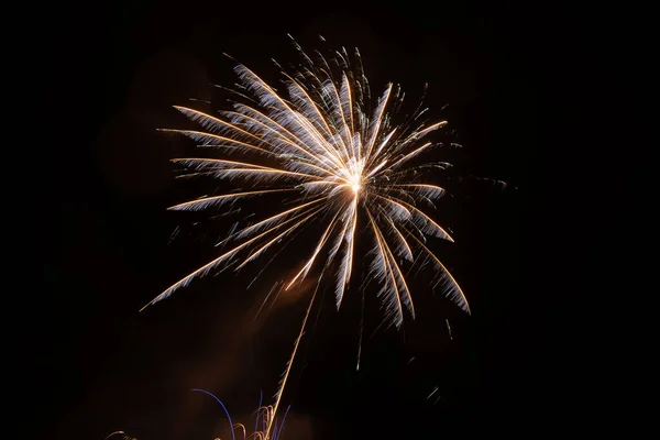 Lunga Esposizione Fuochi Artificio Nel Cielo — Foto Stock