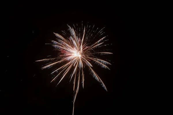 Lunga Esposizione Fuochi Artificio Nel Cielo — Foto Stock