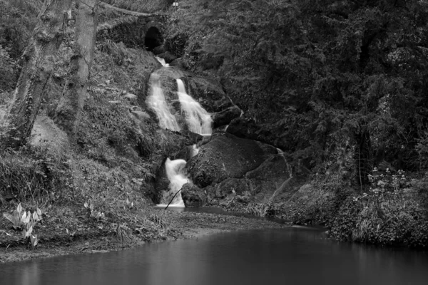 Conwy Wales Reino Unido Março 2017 Longa Exposição Uma Cachoeira — Fotografia de Stock