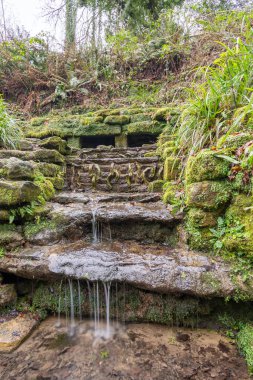 Somerset, Yeovil 'deki Ninesprings kır parkında uzun süre bir şelale görüldü.