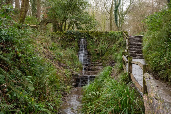 Langzeitbelichtung Eines Wasserfalls Ninesprings Country Park Yeovil Somerset — Stockfoto