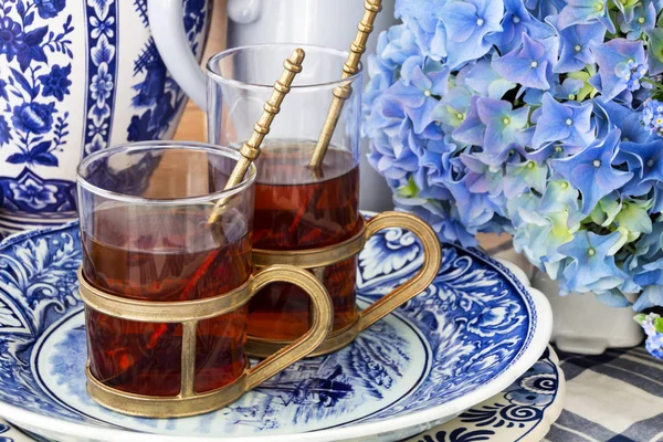 Чай і прикраса як фон — стокове фото