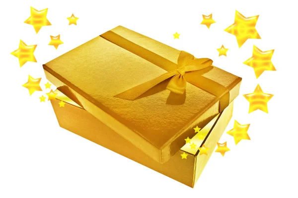Złote pudełko z gwiazdami na białym tle — Zdjęcie stockowe