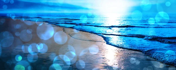 Sea and beach with bokeh background — Stockfoto