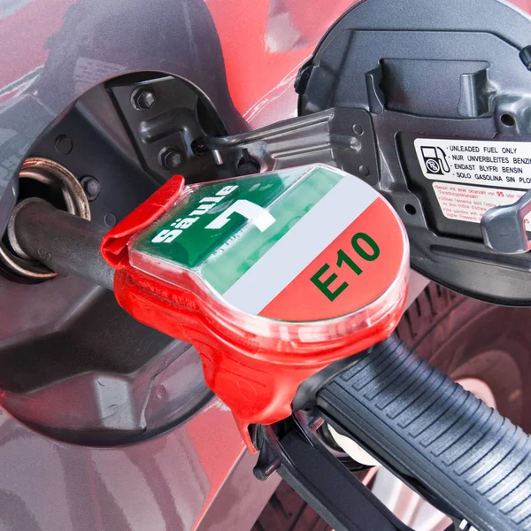 Βενζινάδικο Zapfanlage Ανεφοδιασμός με καύσιμα E10 — Φωτογραφία Αρχείου