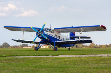 Aeroklub Lubelski, Radawiec / Polonya - 2018.10.03: Uçak Sp-Abm Antonov An-2 çift kanatlı