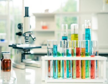 Bilim laboratuarında fotoğraflar.