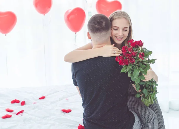 Amoureux doux le jour de la Saint-Valentin — Photo