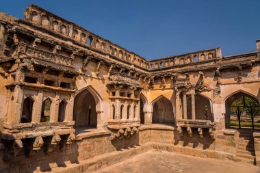 Kraliçe'nin banyo Hampi