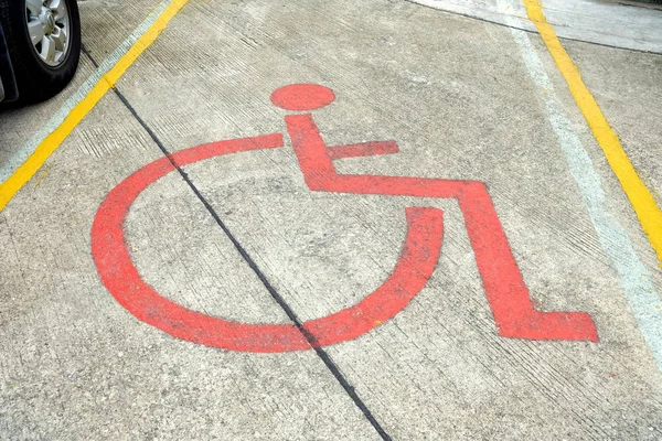 Handicap Segno Sul Parcheggio — Foto Stock
