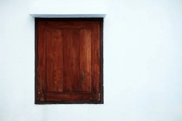 Old Wood Window White Concrete Wall Background — Stock Photo, Image