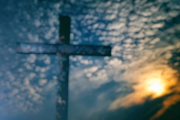 Cruz Cristo Desfocada Com Fundo Fuga Luz Adequado Para Conceito — Fotografia de Stock