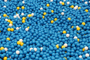 Topları çukur çocuklar için