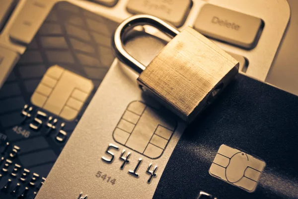 Seguridad de tarjetas de crédito —  Fotos de Stock