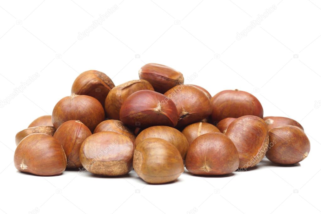 peeled brown chestnuts
