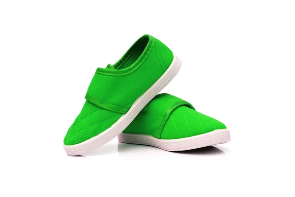 Grüner Slip auf Schuhen — Stockfoto