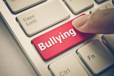 Sosyal medya cadı avcılık