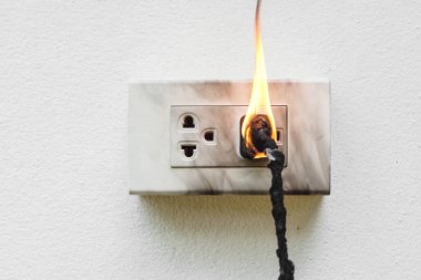 Elektrik kısa devre