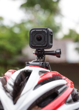 Bir bisiklet helmete kamera