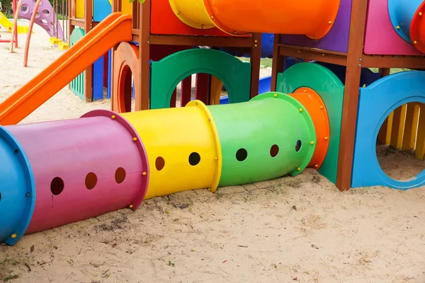 Colorido parque infantil para niños — Foto de Stock