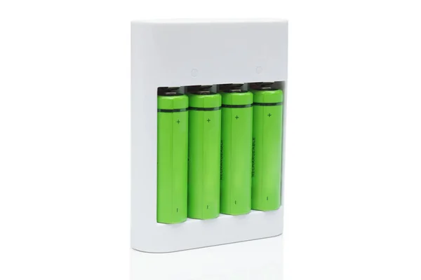 Groene oplaadbare batterij — Stockfoto