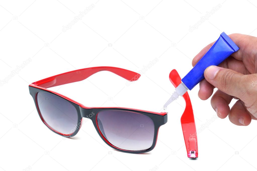 Repairing a pair of broken sunglasses 