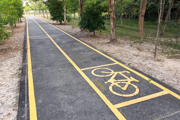 A bike lane for cyclist — Stock Photo, Image