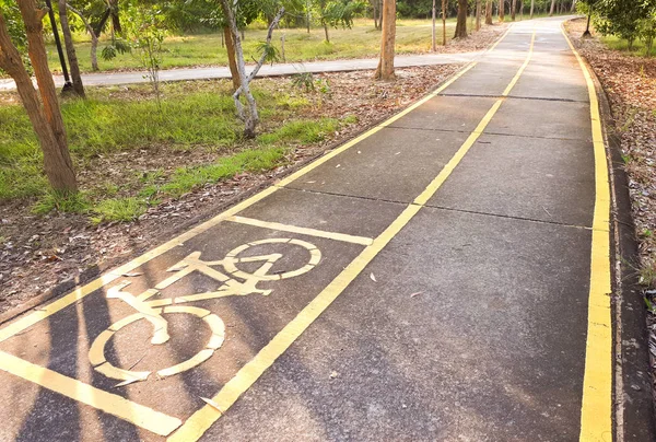 A bike lane for cyclist
