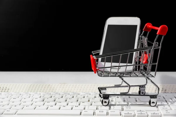 Compras en línea / comercio electrónico —  Fotos de Stock