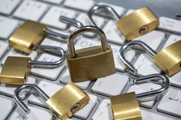 Security lock on computer keyboard — Stock Photo, Image