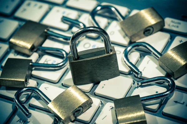 Security lock on computer keyboard — Stock Photo, Image