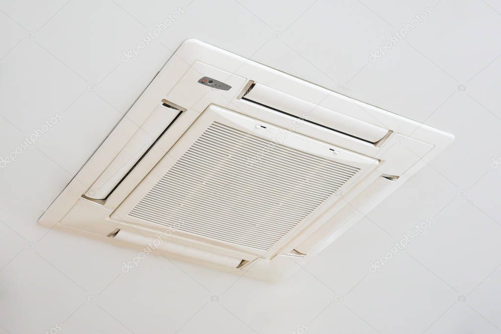 Klimaanlage an der Decke montiert — Stockfoto © weerapat #172528504