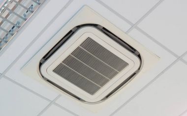 Bir oda tavana yüklü Klima