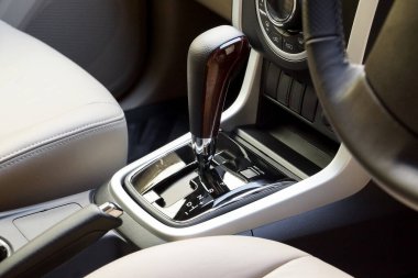 Otomatik vites yakın çekim.