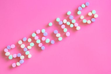  Bahar mevsimi marşmelovu tebrik kartı, davetiye şablonu. harf afiş poster şablonu arkaplanı