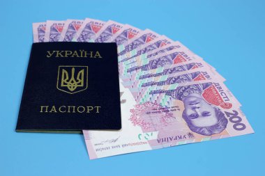 Ukrayna parası, Hryvna, 200 Uah ve pasaport