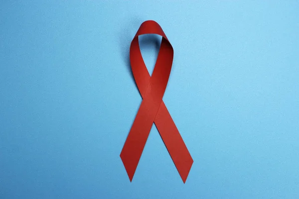 Červená stuha. Symbol povědomí o AIDS — Stock fotografie