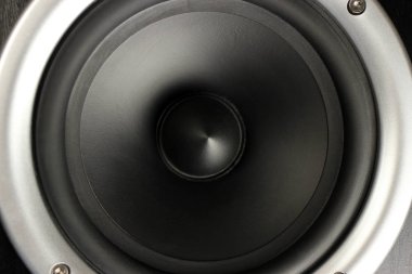 Akustik sütun, müzikal hoparlör. Kapat.