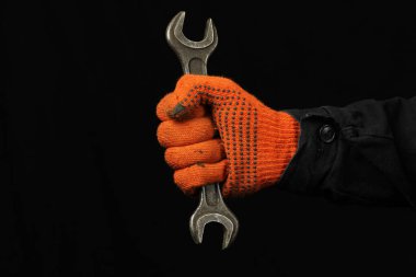 Mekanik tutuş anahtarı eldiven içinde