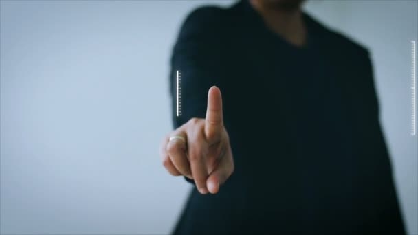 Hand Van Business Woman Wijzend Naar Hud Gebruikersinterface Voor Futuristische — Stockvideo