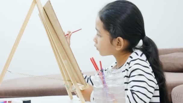Menina Asiática Desenho Pintura Arte Papel Para Conceito Educação — Vídeo de Stock