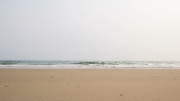 Paesaggio Spiaggia Sabbia Costa Mare Prima Della Tempesta Arrivo Atmosfera — Video Stock