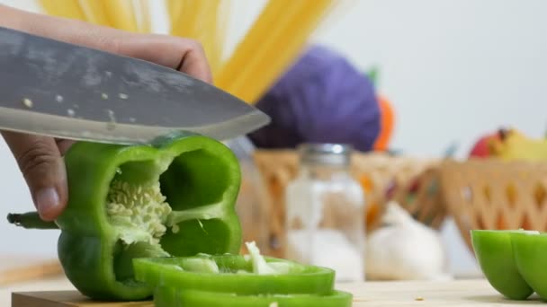 Close Shot Hands Woman Using Kitchen Knife Slice Cut Bell — Stock Video