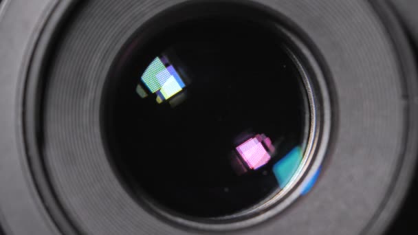 Sabit Lenslerin Diyafram Perdeleri Açılıp Kapanıyor Bir Fotoğraf Makinesinin Yakın — Stok video