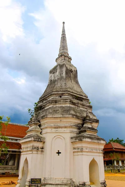Beau temple dans le sud Thaïlande — Photo