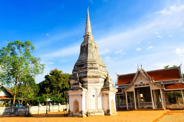 Smuk arkitektur bygning tempel i syd thailand - Stock-foto
