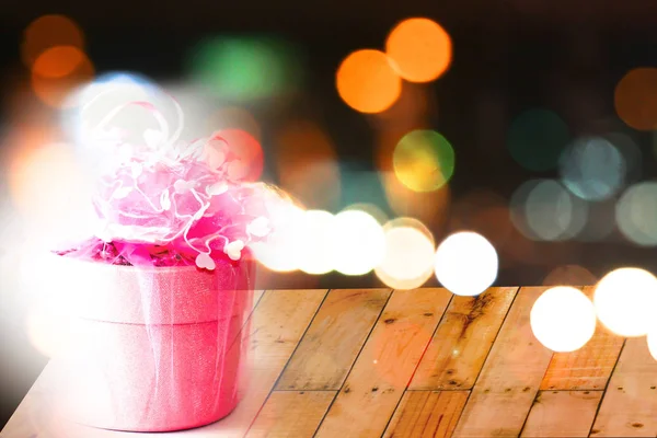 Noel hediye kutuları ve süslemeler, Noel günü kutlaması