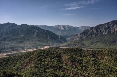 Yükseklerden çekilen güzel bir manzara