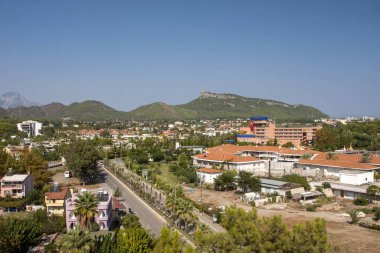 Dağdan şehrin manzarası