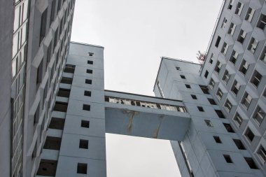 Kaliningrad 'daki terk edilmiş Sovyet binası.